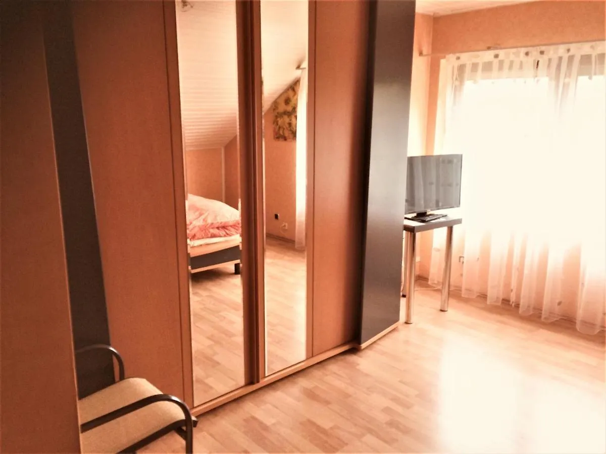 Super Xxl Ferienwohnung 73 Qm, Mit Balkon Cadolzburg 0*,